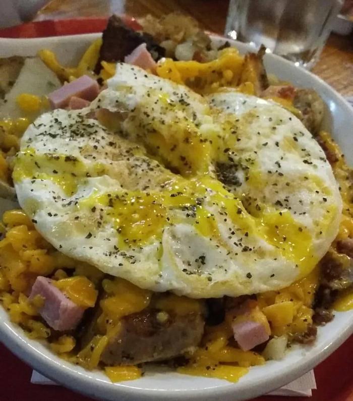 Social media post by shelovehearts