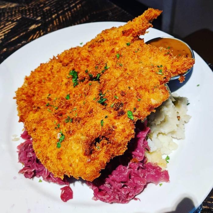 Social media post by xtinanoms