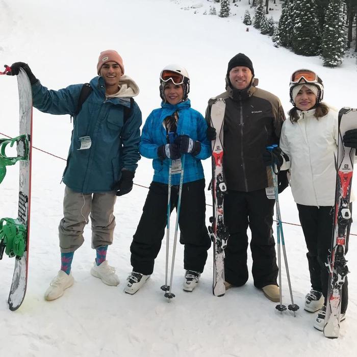 Social media post by angelacolormodas