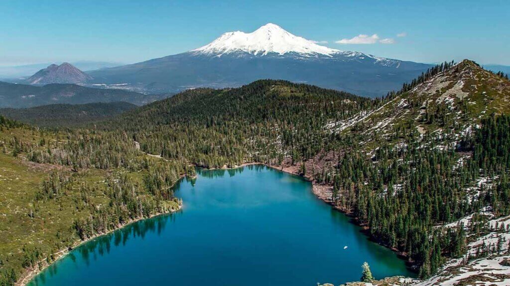 mount shasta by francois olwage